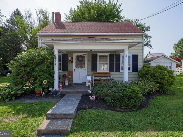 1323 CHURCH STREET, LITITZ, PA 17543