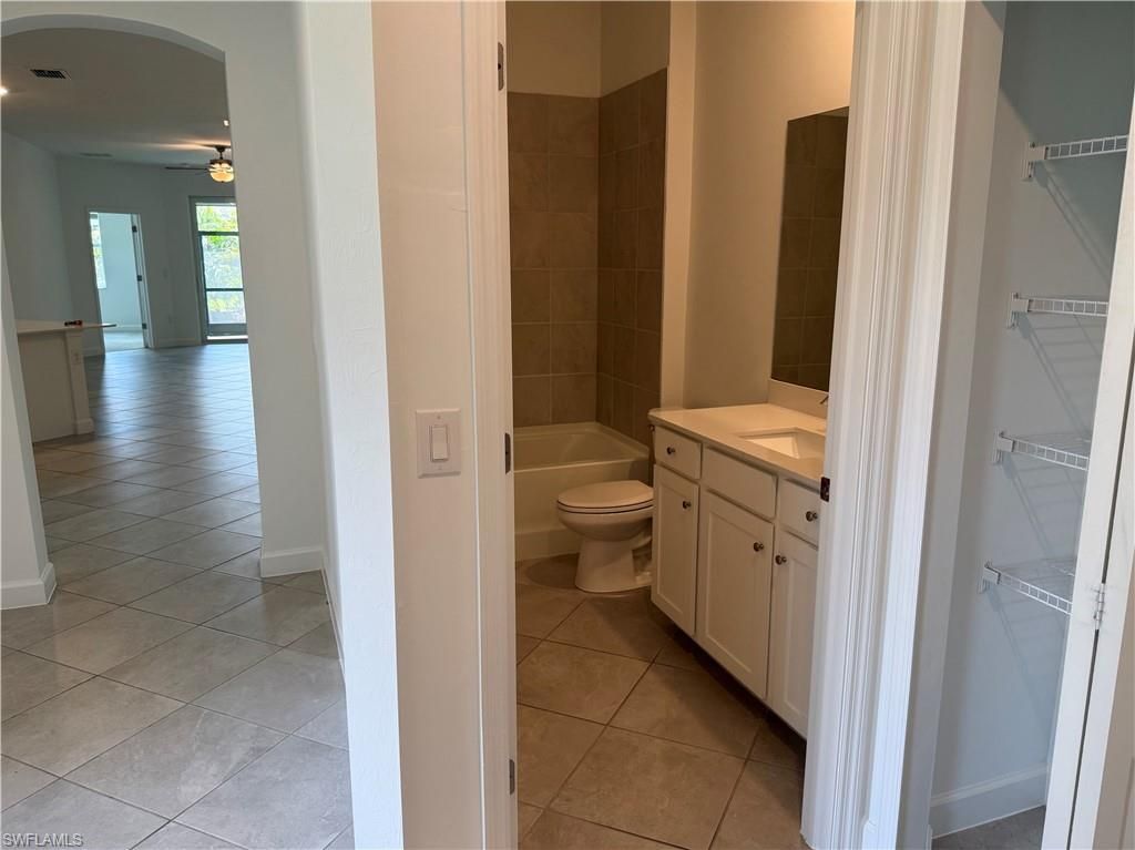 9093 Leatherwood Loop , Lehigh Acres, FL 33936 Photo