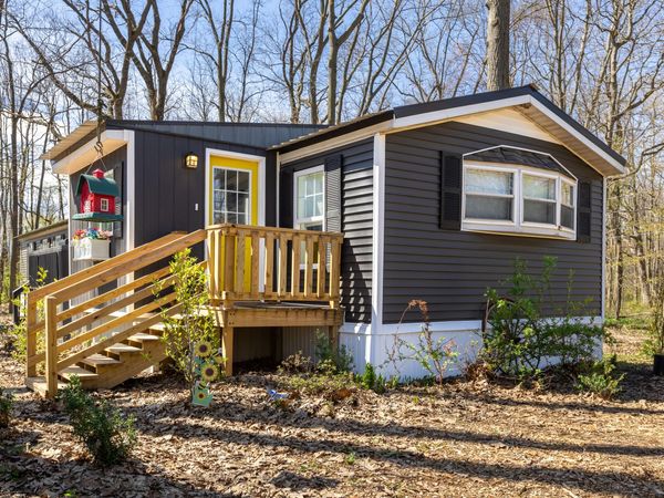 75070 Marie Drive, Lawton, MI 49065