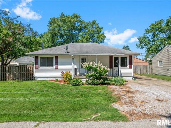 3005 S 3RD Street, Springfield, IL 62703