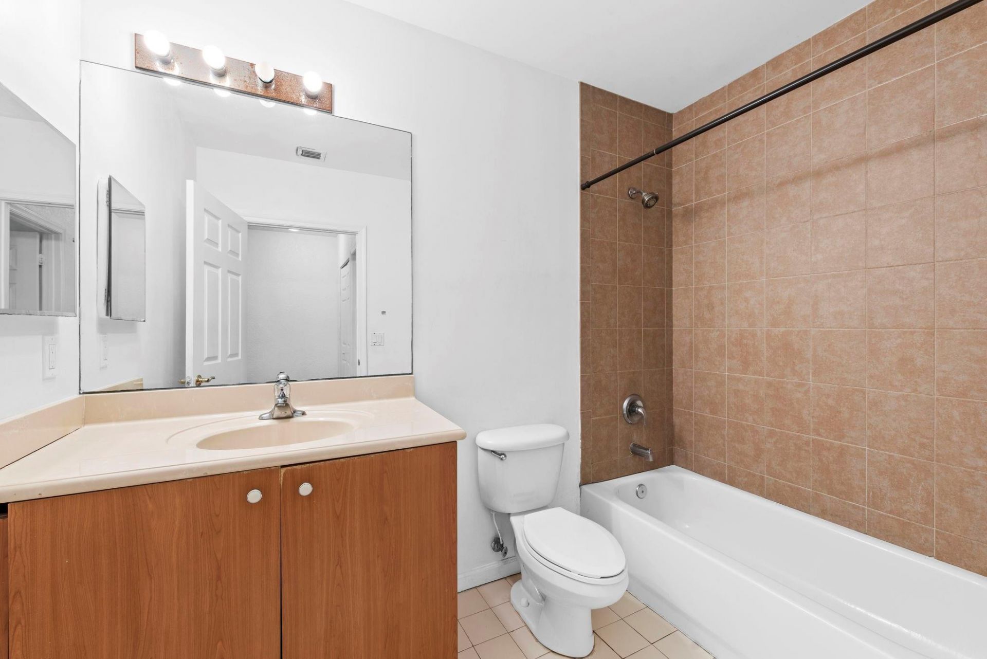 1425 NW 36th Way, Lauderhill, FL 33311 Photo