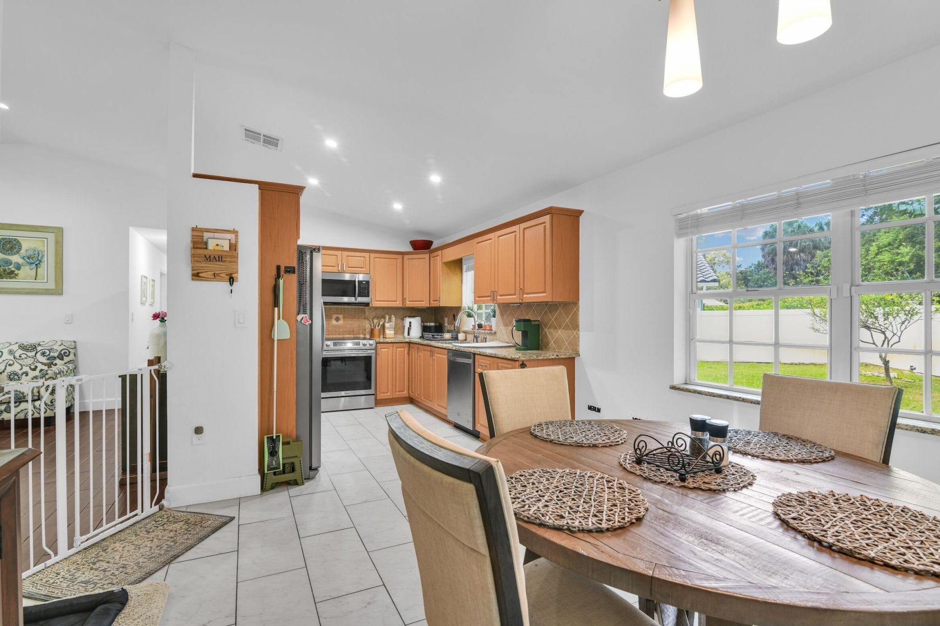 651 SW 176th Avenue, Pembroke Pines, FL 33029 Photo