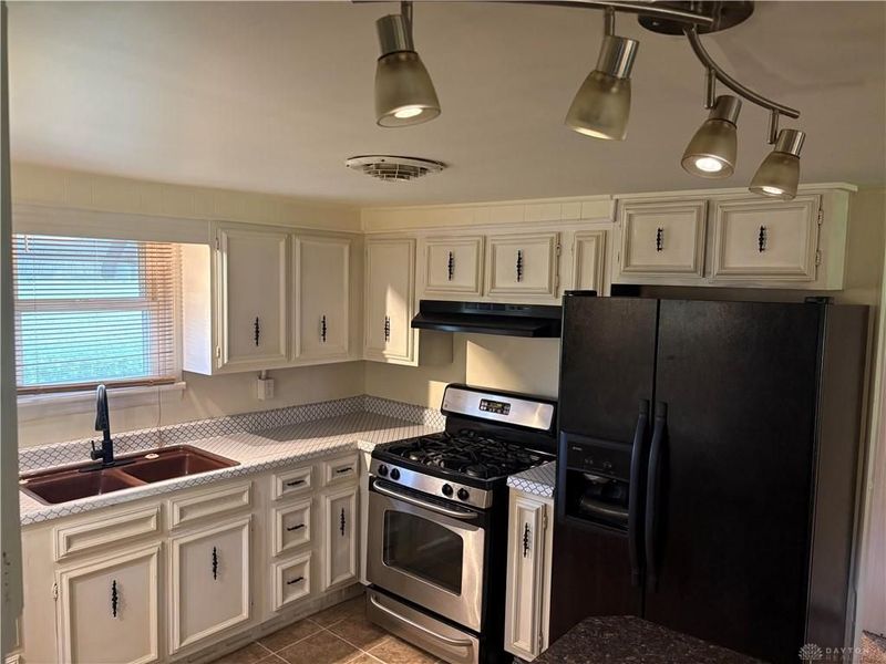 241 N Maple Street, Eldorado, OH 45321 Photo 9