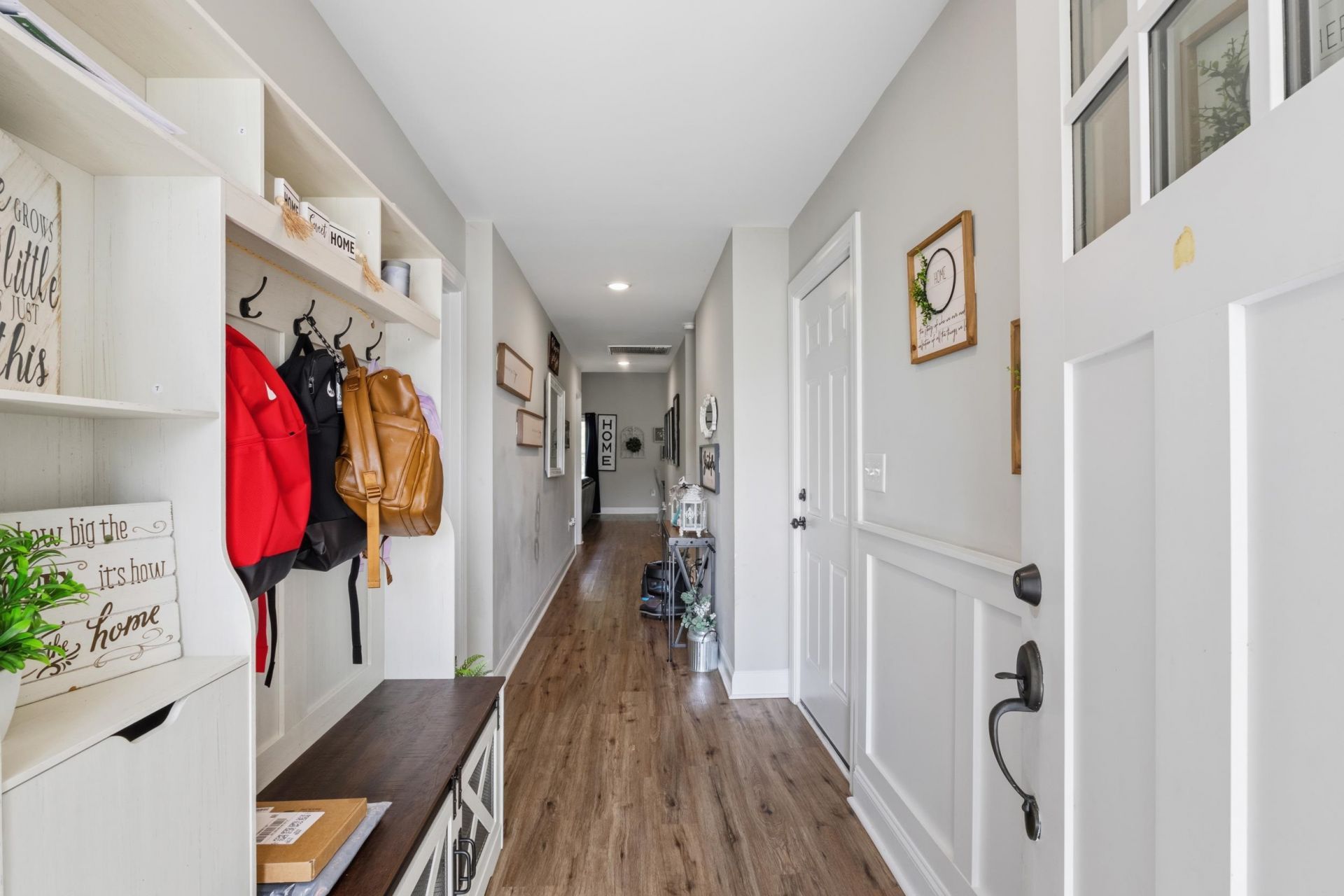 3911 Lake Dr.  Photo 11
