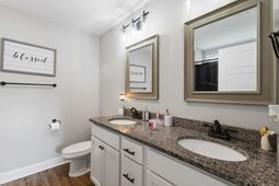 3911 Lake Dr.  photo 4