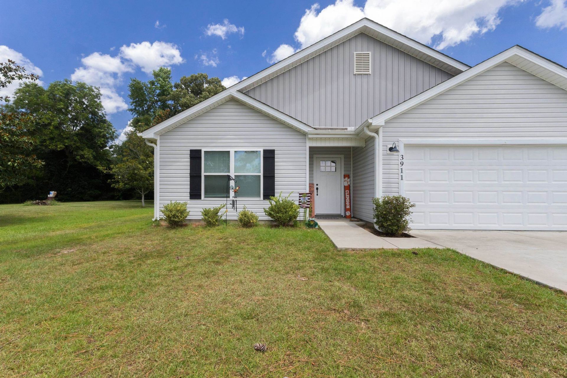 3911 Lake Dr.  Photo 9