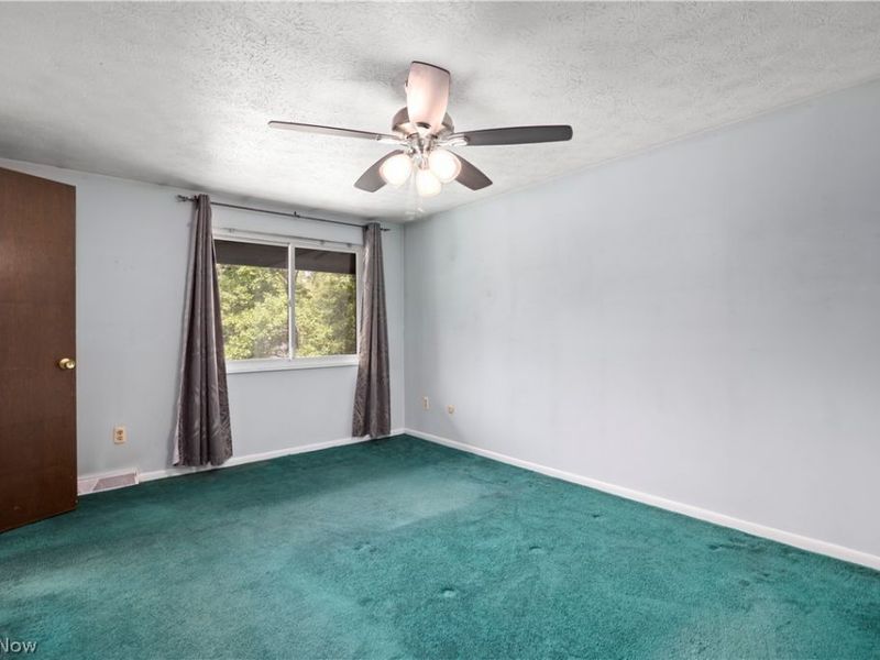 9397 Bassett Lane, North Royalton, OH 44133 Photo 14