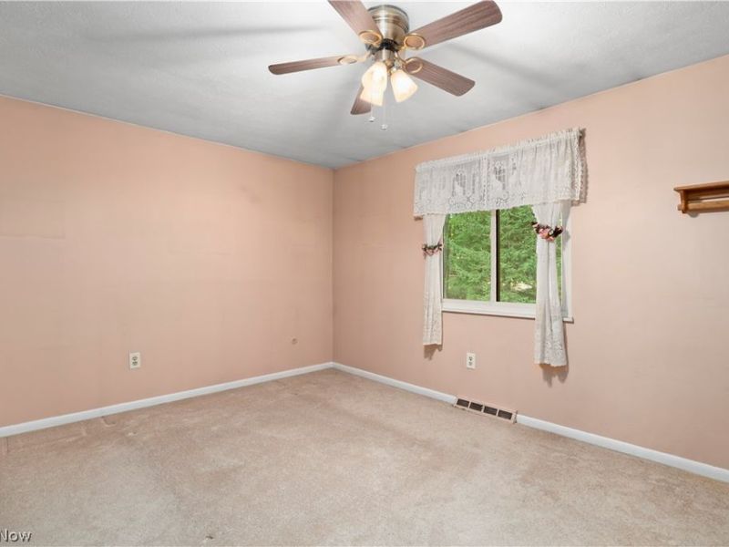 9397 Bassett Lane, North Royalton, OH 44133 Photo 19