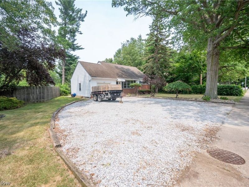 7463 Johnnycake Ridge Road, Mentor, OH 44060 Photo 32