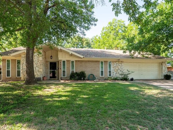 3512 Walton Avenue , Fort Worth, TX 76133