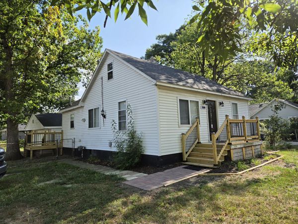 35809 Manila Avenue, Westland, MI 48186