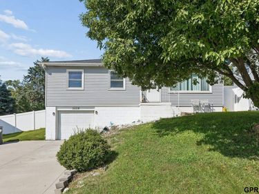 3628 S 88Th Street, Omaha, NE 68124
