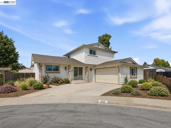 34390 Thornhill Ct., Fremont, CA 94555