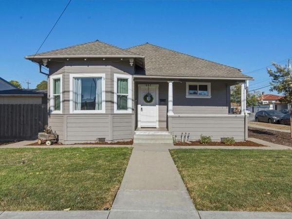 997 San Benito Street, Hollister, CA 95023