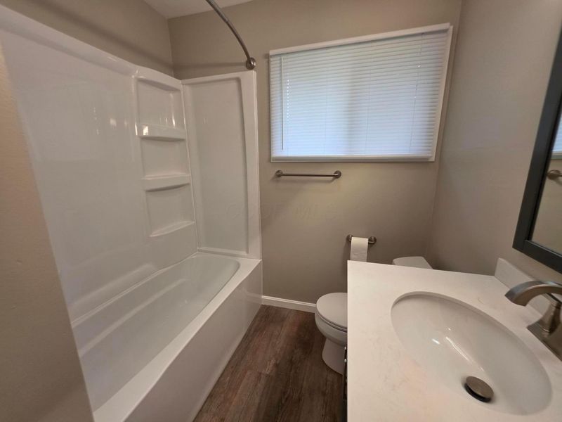 40 N Gould Road, Columbus, OH 43209 Photo 16