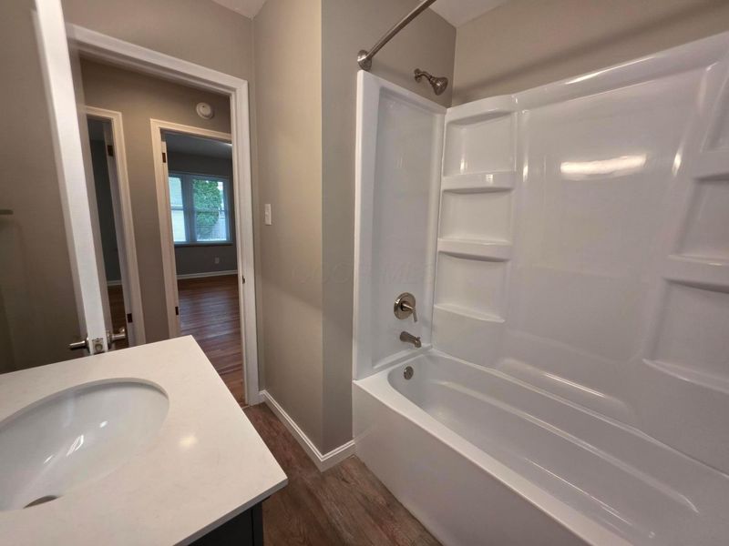 40 N Gould Road, Columbus, OH 43209 Photo 17