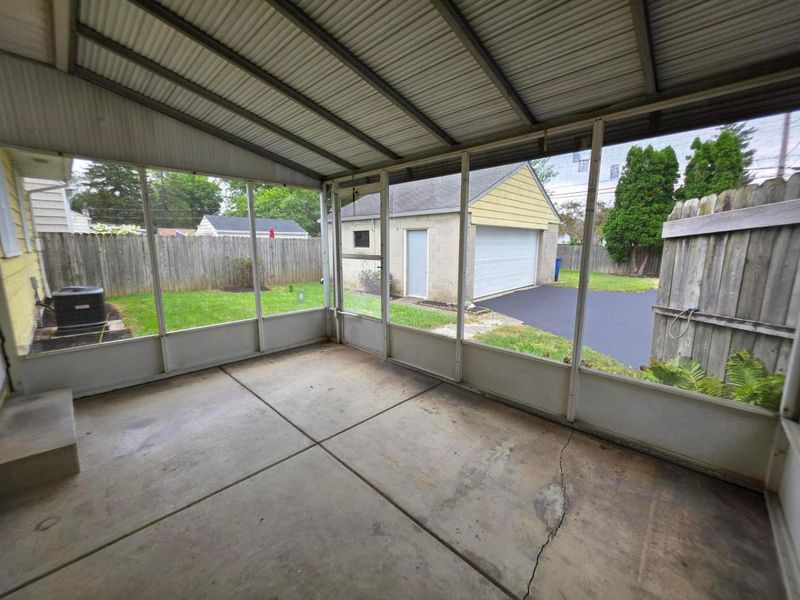 40 N Gould Road, Columbus, OH 43209 Photo 33