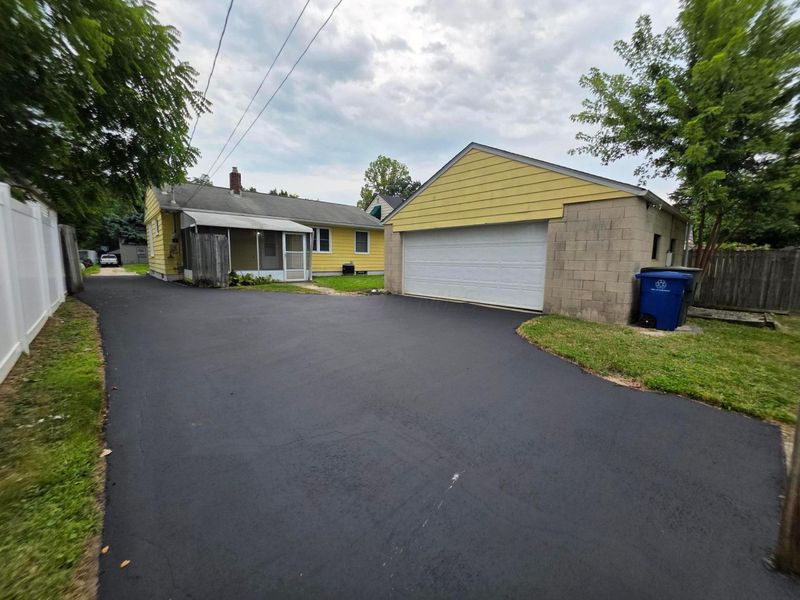40 N Gould Road, Columbus, OH 43209 Photo 37