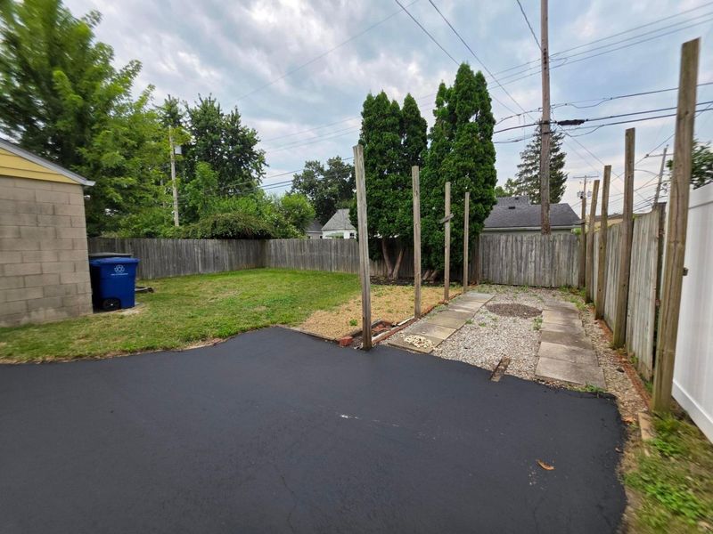 40 N Gould Road, Columbus, OH 43209 Photo 38