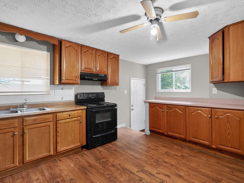 3385 Bruceton Avenue , Columbus, OH 43232 Photo 10