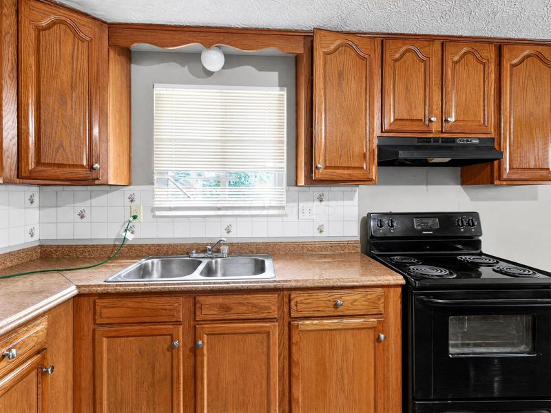 3385 Bruceton Avenue , Columbus, OH 43232 Photo 15