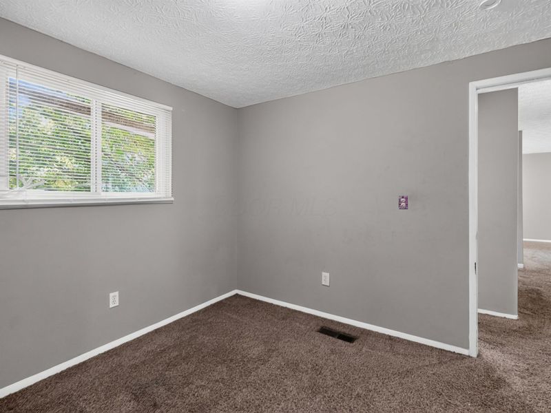 3385 Bruceton Avenue , Columbus, OH 43232 Photo 20