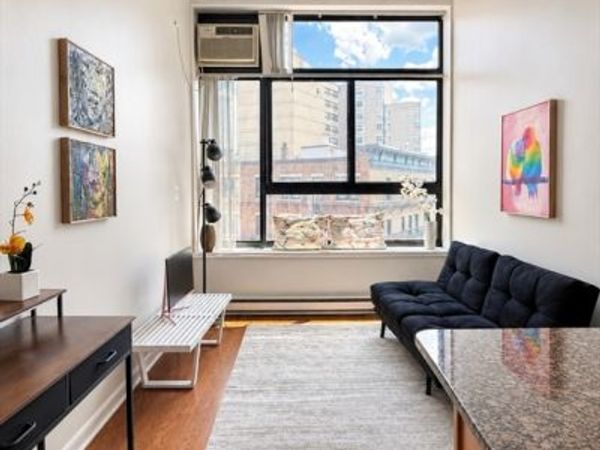12 Stoneholm St, Unit 418, Boston, MA 02115