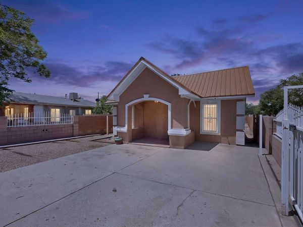 1835 Broadway Boulevard SE, Albuquerque, NM 87102