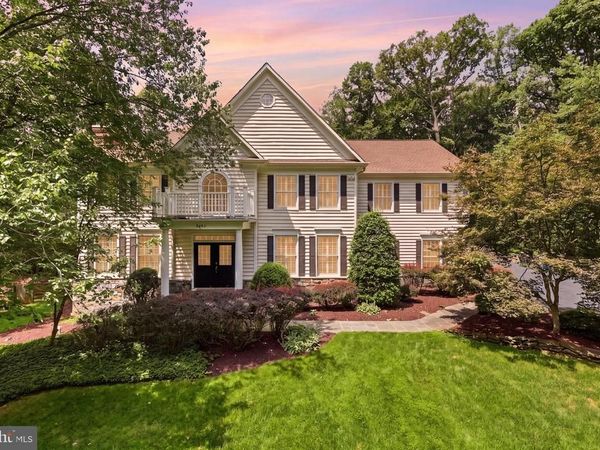 9704 MILL RUN DRIVE, GREAT FALLS, VA 22066