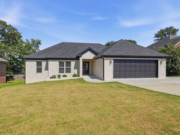202 Marble Drive , Jacksonville, AR 72076