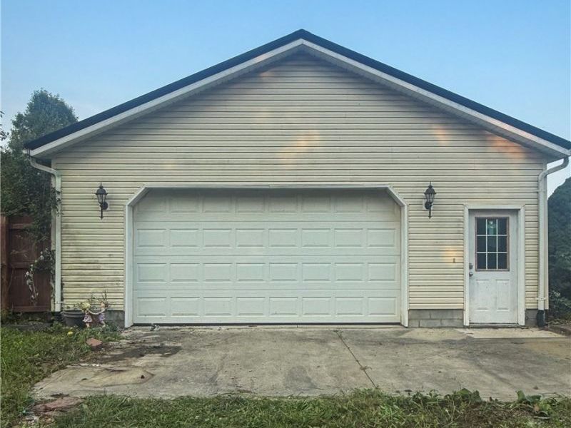 412 Lattimer Road W, Shiloh, OH 44878 Photo 3