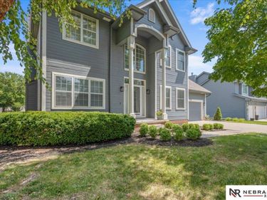 5923 S 175th Circle, Omaha, NE 68135