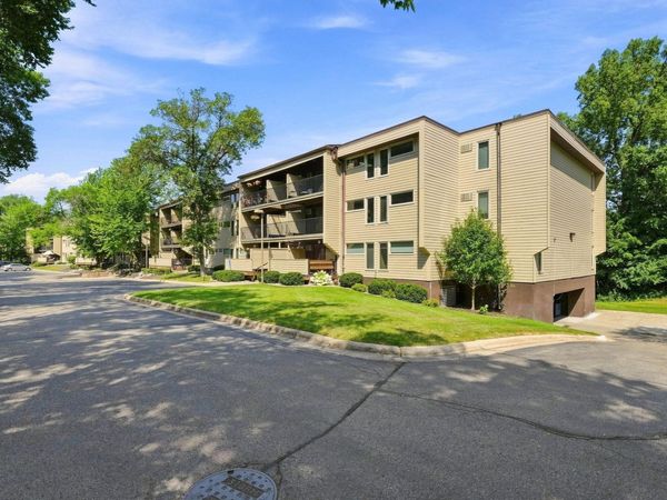 12600 Parkwood Drive , Unit 308, Burnsville, MN 55337