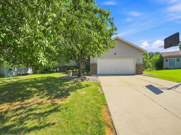 2710 60th Street NW, Rochester, MN 55901