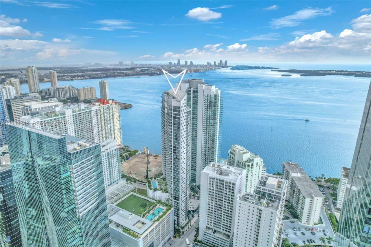 1300 Brickell Bay Dr, Unit 2005, Miami, FL 33131 Photo
