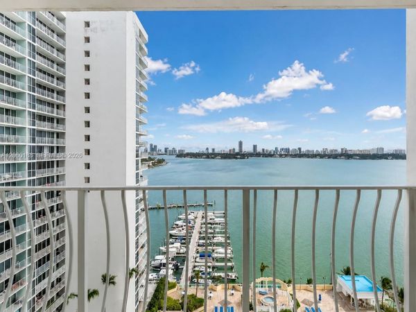 7601 E Treasure Dr , Unit 1807, North Bay Village, FL 33141