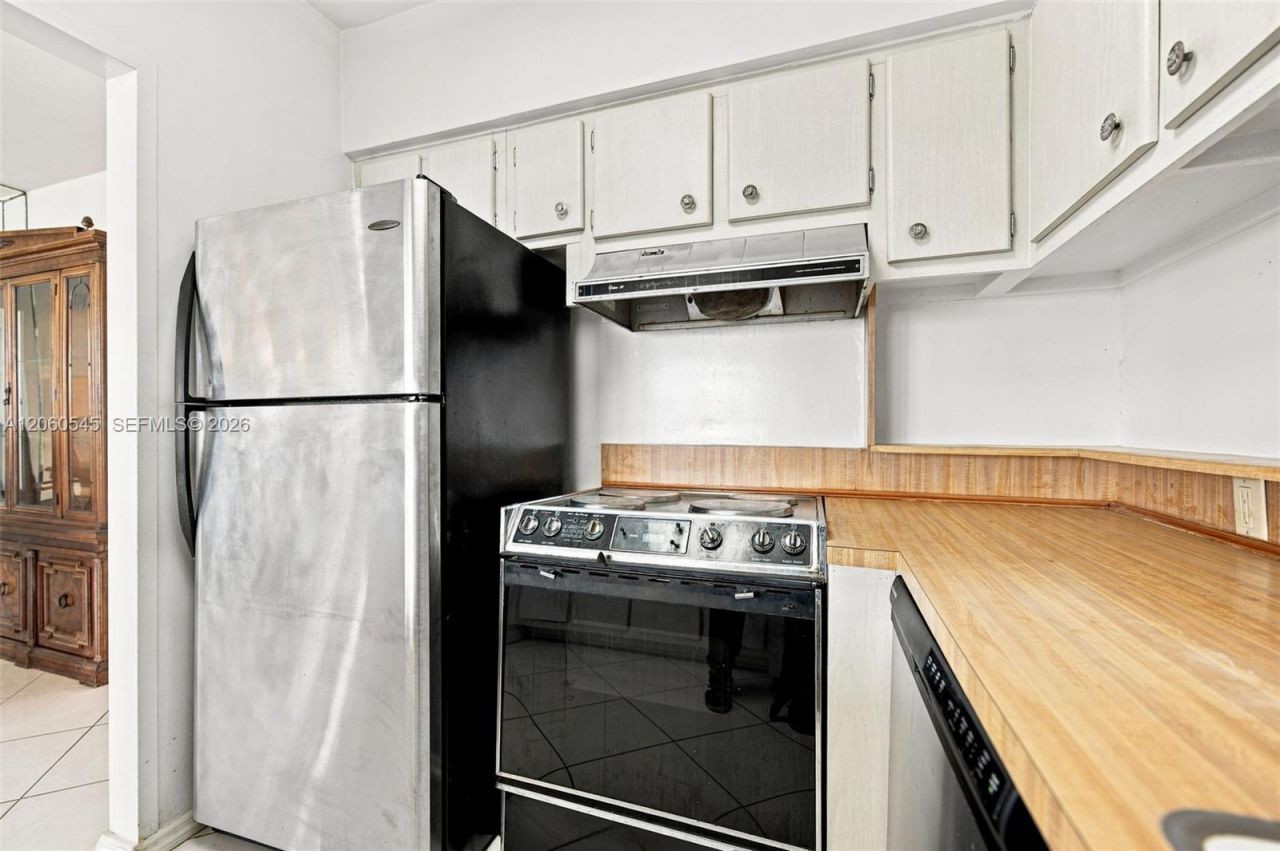 7441 Wayne Ave , Unit 10C, Miami Beach, FL 33141 Photo