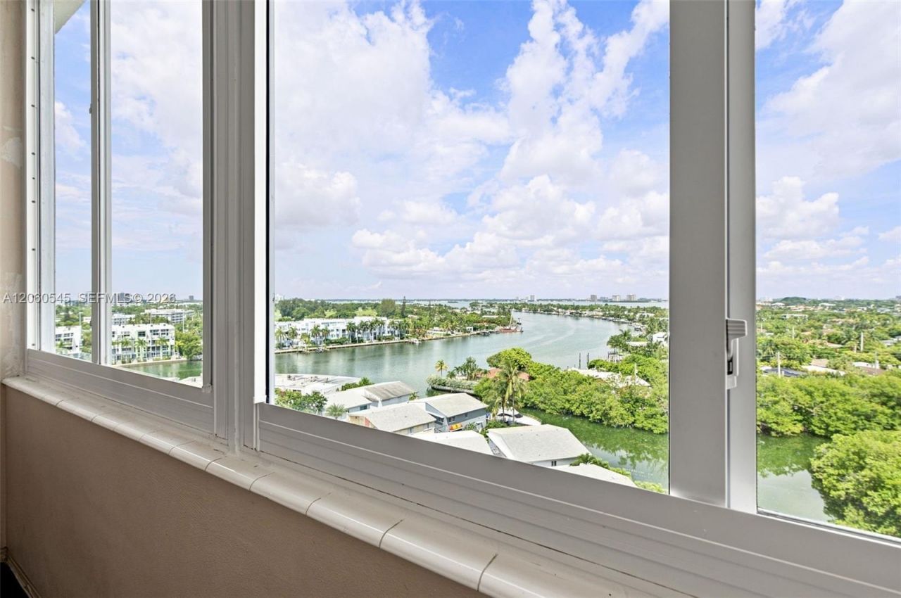 7441 Wayne Ave , Unit 10C, Miami Beach, FL 33141 Photo