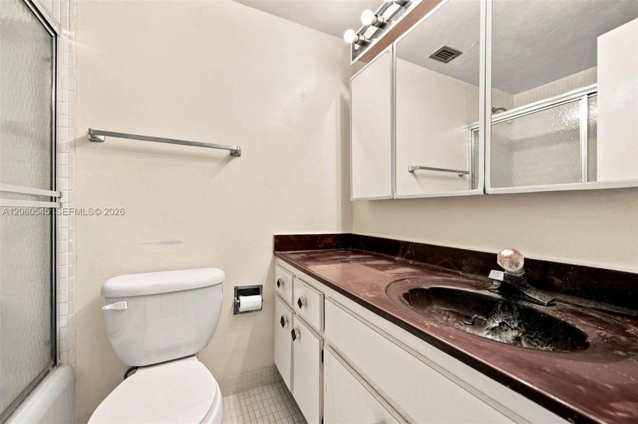 7441 Wayne Ave , Unit 10C, Miami Beach, FL 33141 Photo