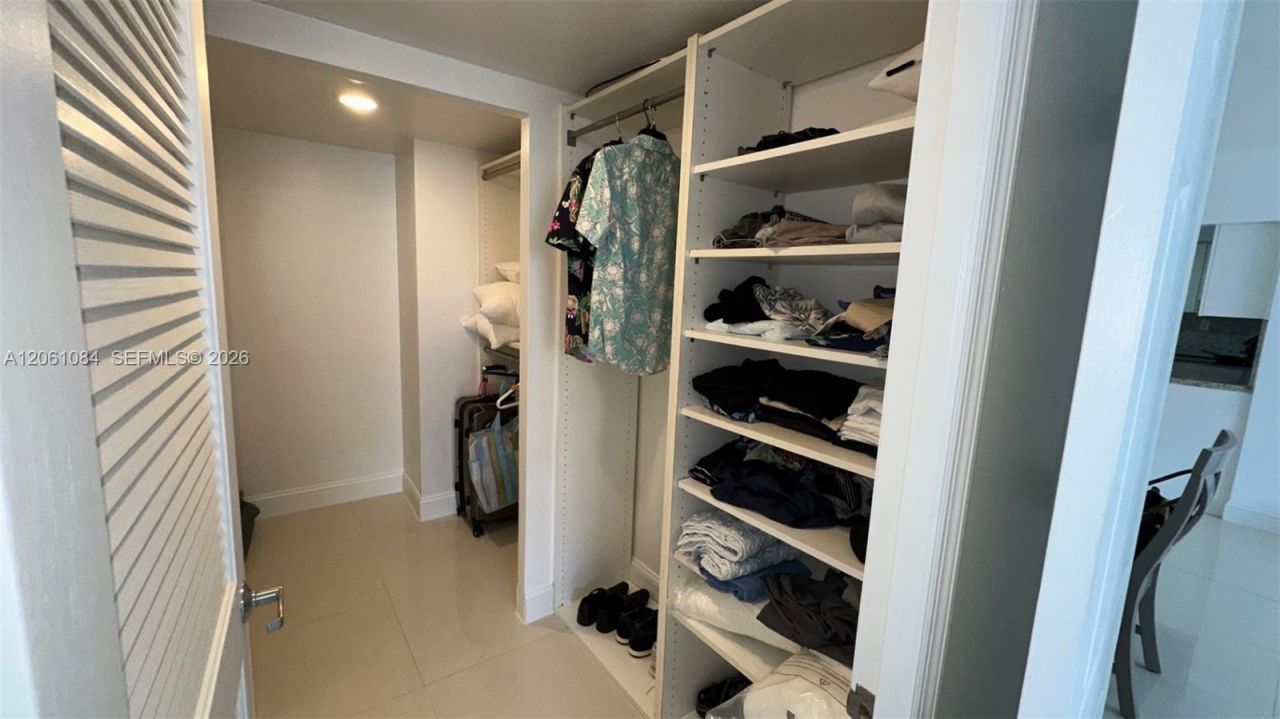250 174th St, Unit 1808, Sunny Isles Beach, FL 33160 Photo
