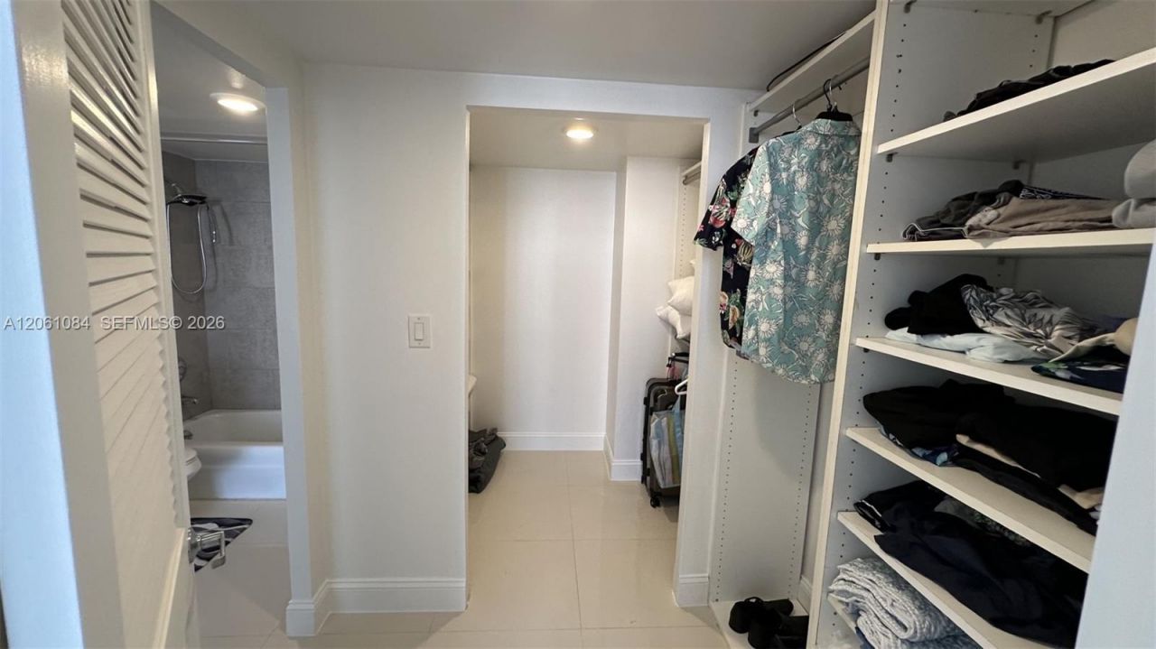 250 174th St, Unit 1808, Sunny Isles Beach, FL 33160 Photo