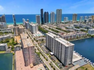 250 174th St, Unit 1808, Sunny Isles Beach, FL 33160 Photo