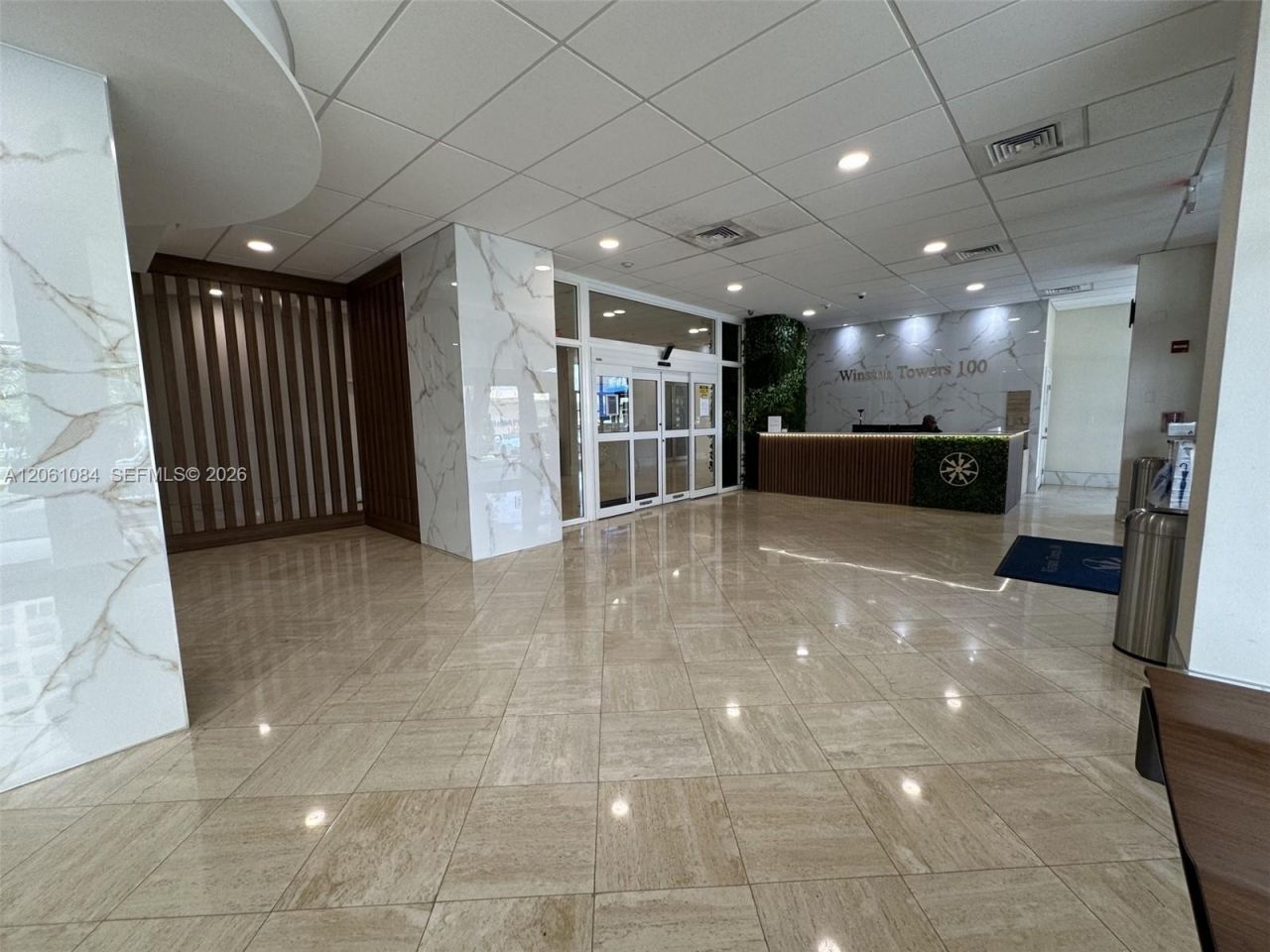 250 174th St, Unit 1808, Sunny Isles Beach, FL 33160 Photo