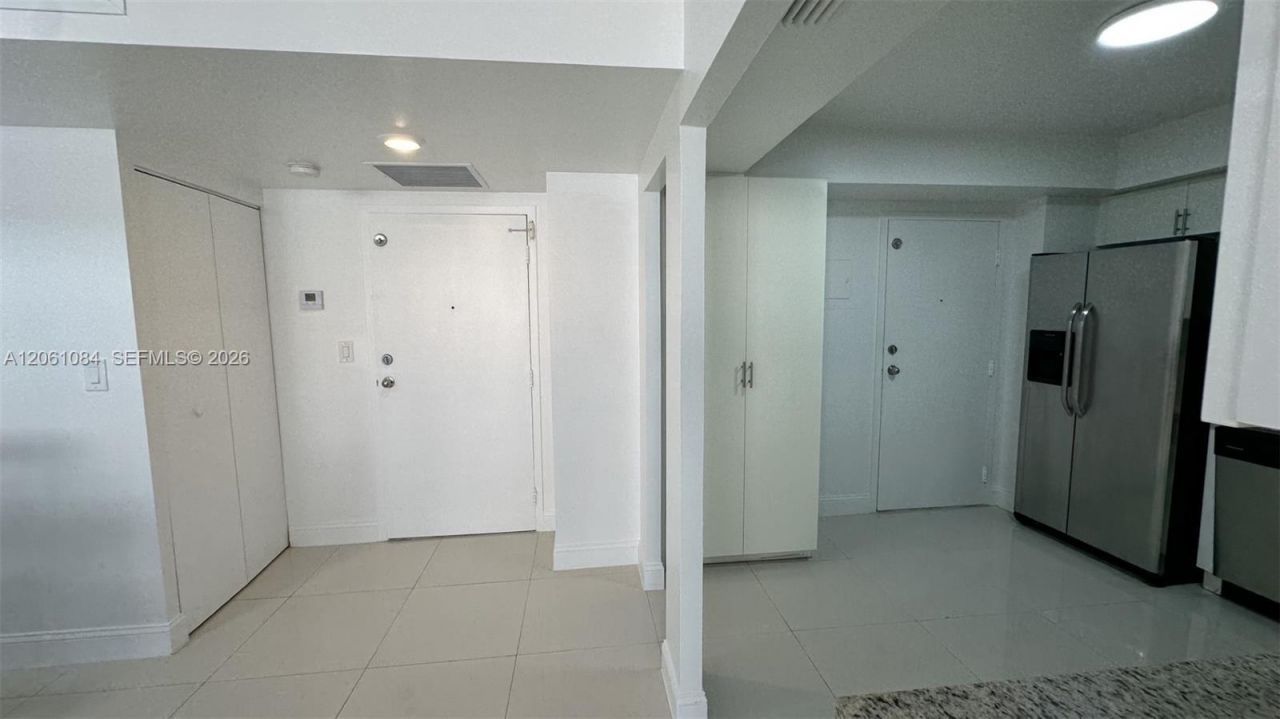 250 174th St, Unit 1808, Sunny Isles Beach, FL 33160 Photo