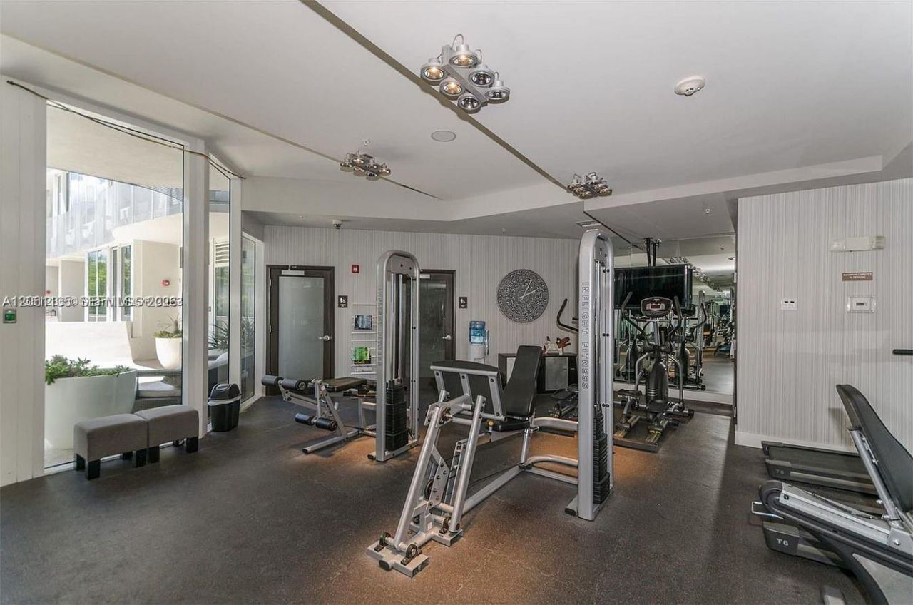 2155 Washington , Unit 401, Miami Beach, FL 33139 Photo