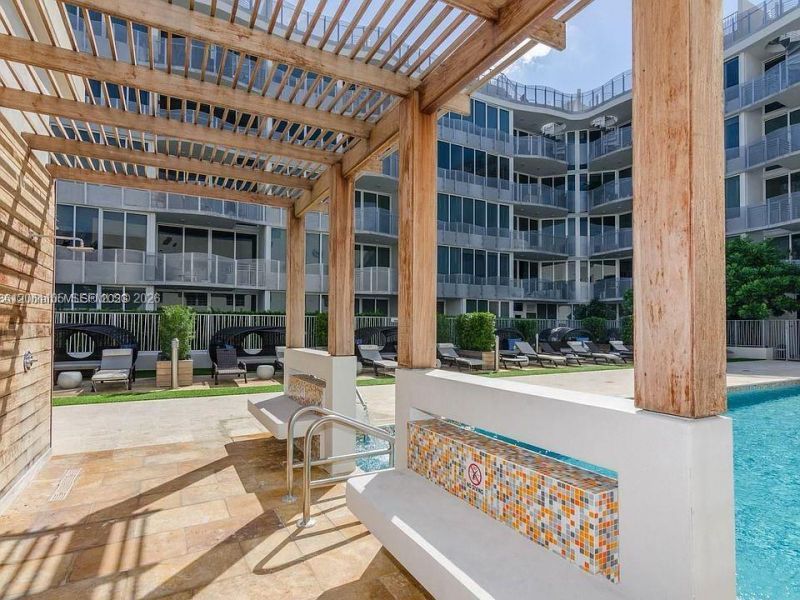 2155 Washington , Unit 401, Miami Beach, FL 33139 Photo