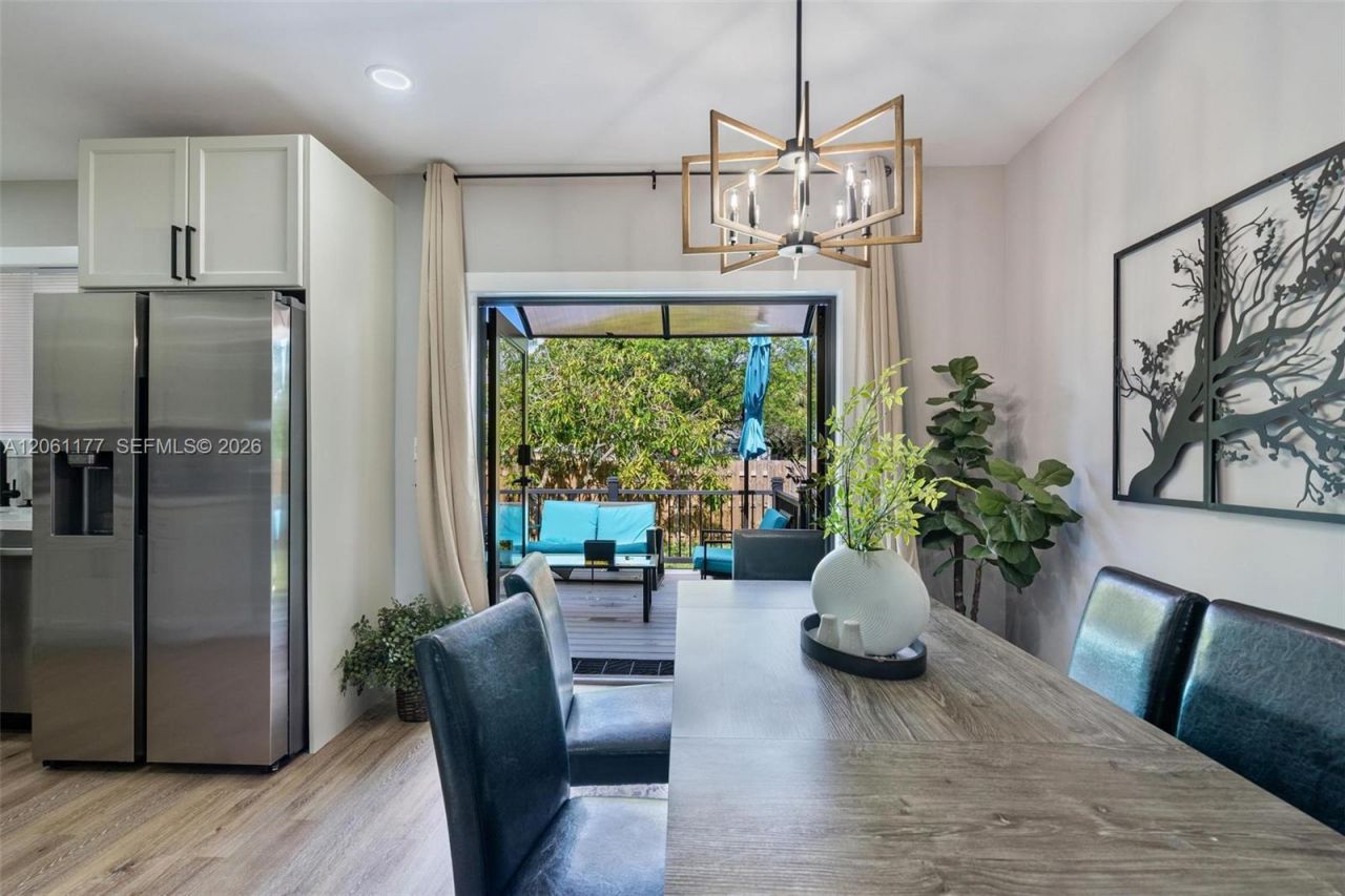 904 NW 6th Ter, Hallandale Beach, FL 33009 Photo