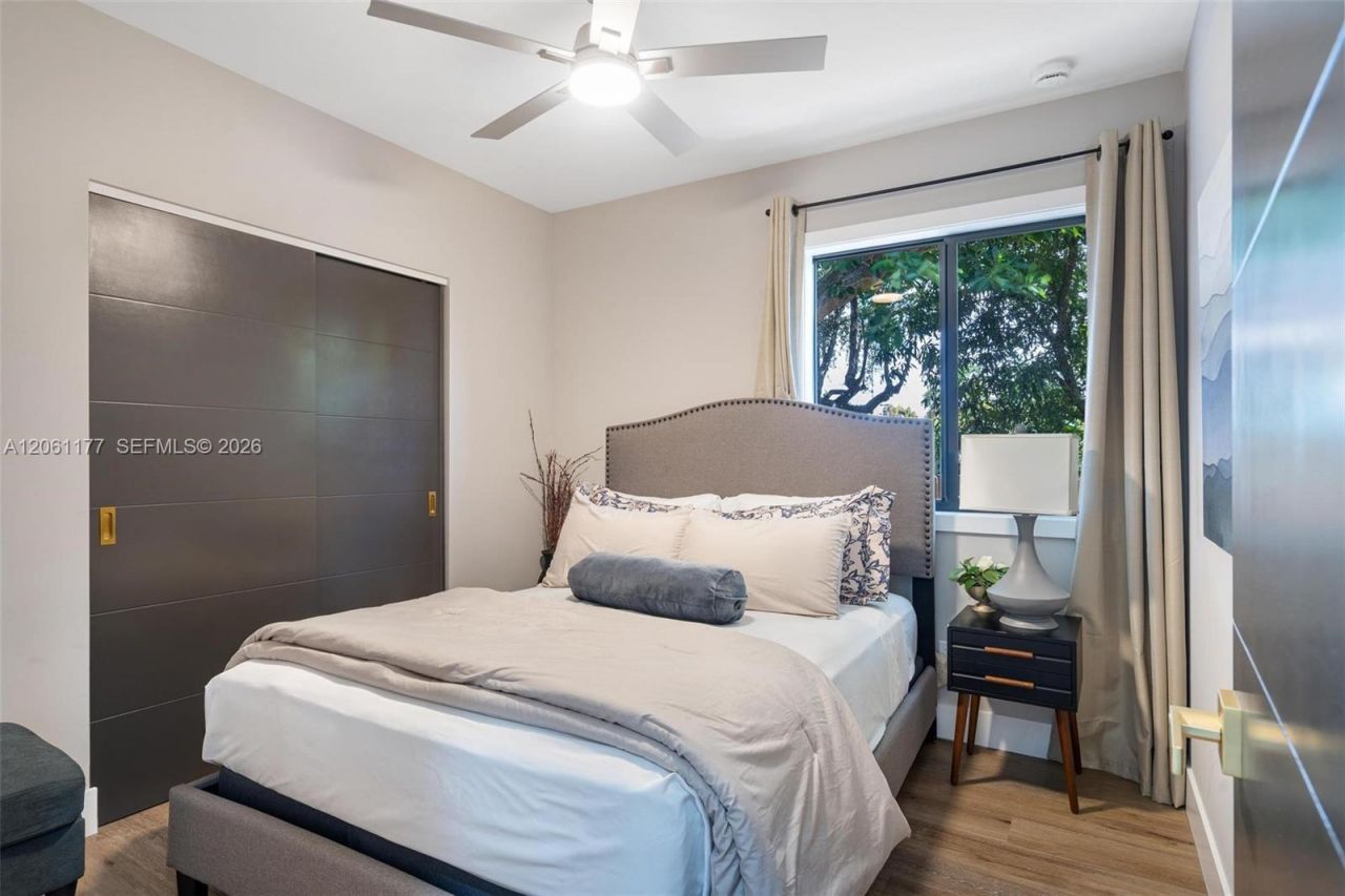 904 NW 6th Ter, Hallandale Beach, FL 33009 Photo