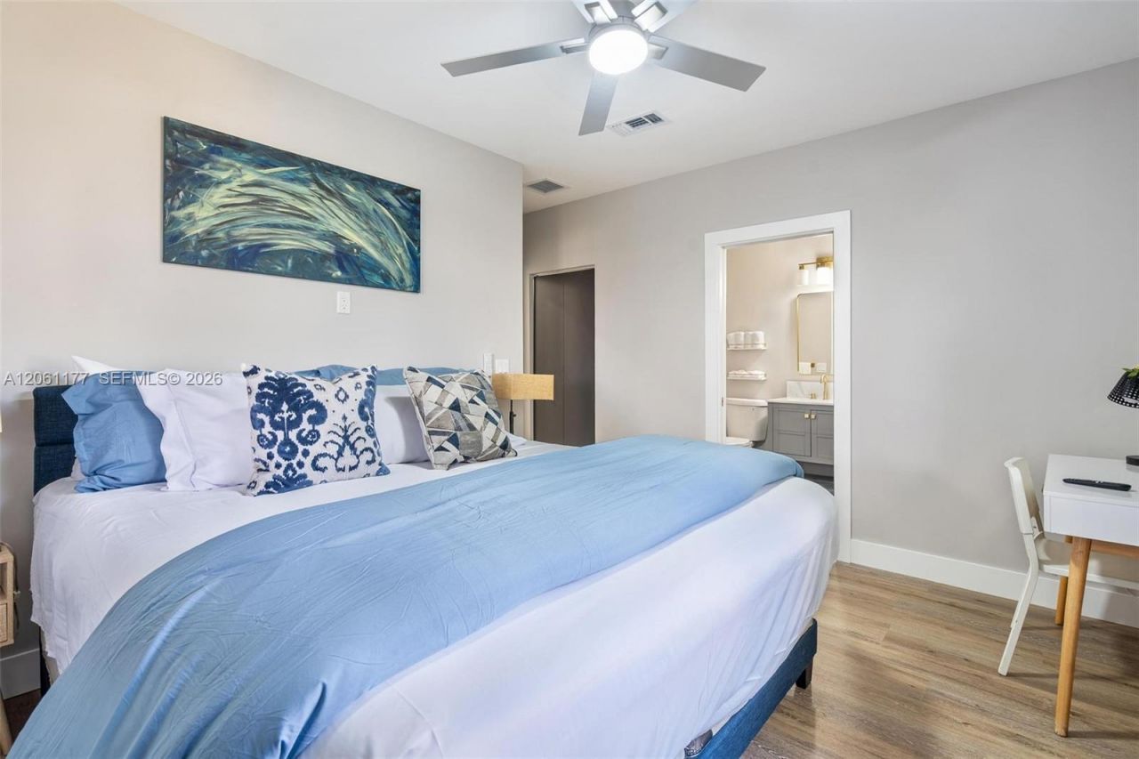 904 NW 6th Ter, Hallandale Beach, FL 33009 Photo
