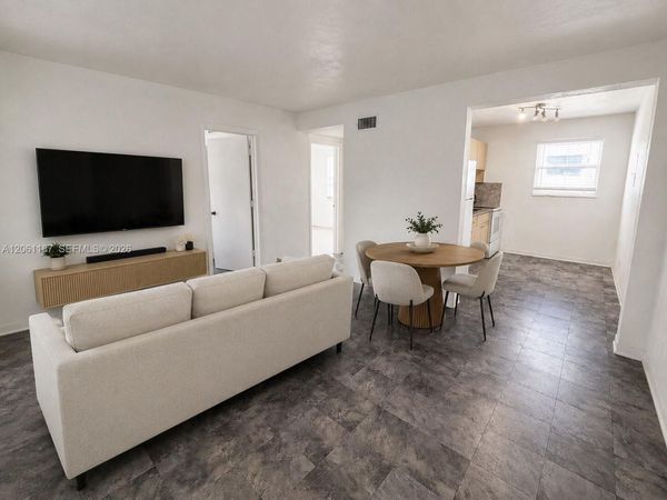 739 SW 9th St , Unit 4, Miami, FL 33130